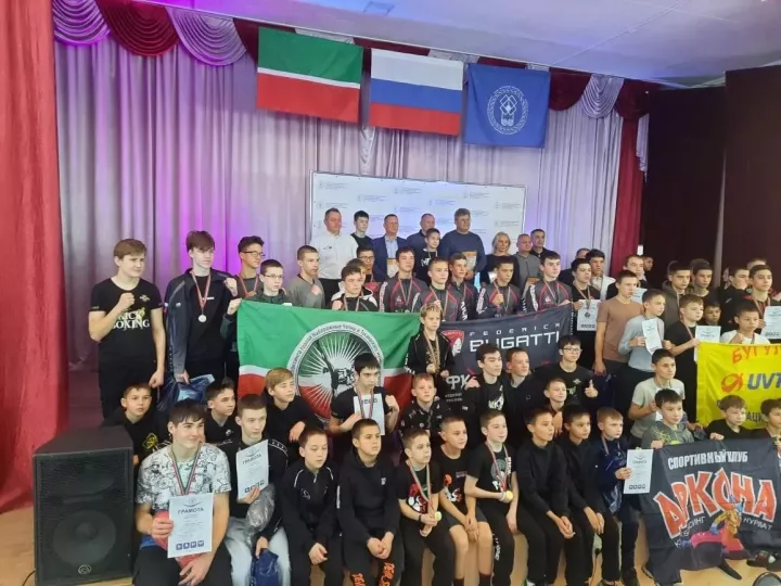Түбән Кама спортчылары кикбоксинг буенча республика турнирыннан ике медаль алып кайтты