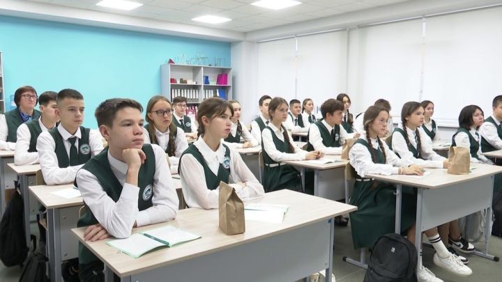 Россия Мәгариф министрлыгы мәктәпләрдә уку көненең озынлыгын билгеләде