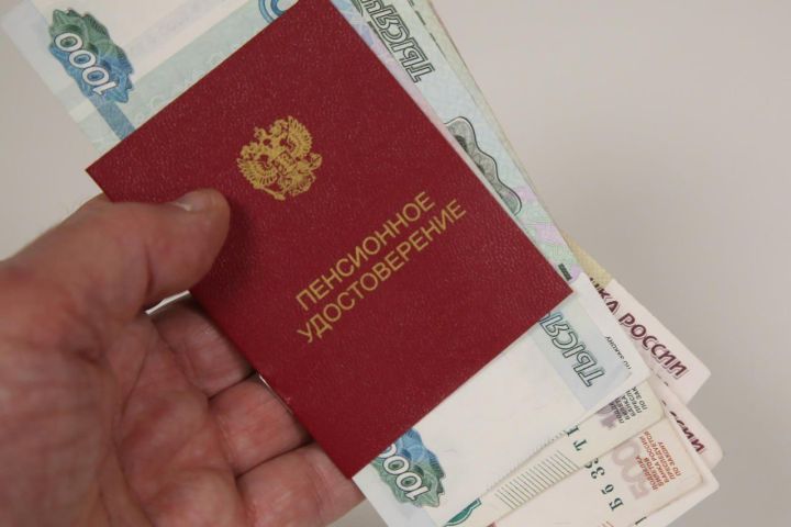 Сенатор Епифанова: Пенсиягә чыгуны 5 елга кичектерү түләүләрне 40 процентка кадәр арттыра