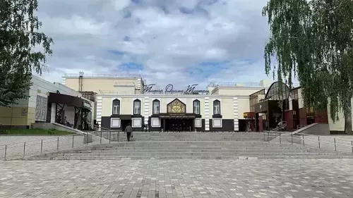 Түбән Камага гастрольләр белән Луганск театры киләчәк