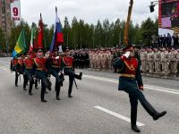 35 меңгә якын түбәнкамалы Җиңү көнендә бәйрәм чараларында булган