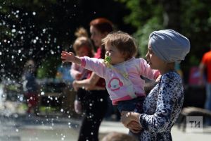 Дәүләт Думасы 25 яшькә хәтле бала тапкан хатын-кызларга 100 мең түләргә тәкъдим итте