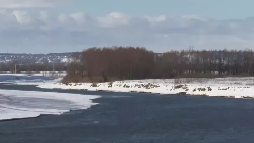 Түбән Камада су басу белән бәйле вәзгыятьне тәүлек буе күзәтәләр