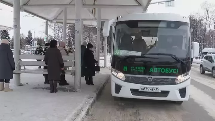 Түбән Камада автобусларда йөрүче пассажирлар күләме бер елда 6 тапкыр арткан