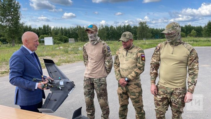 Татарстан «Алга» һәм «Тимер» батальоннарына хәрби дроннар тапшырды