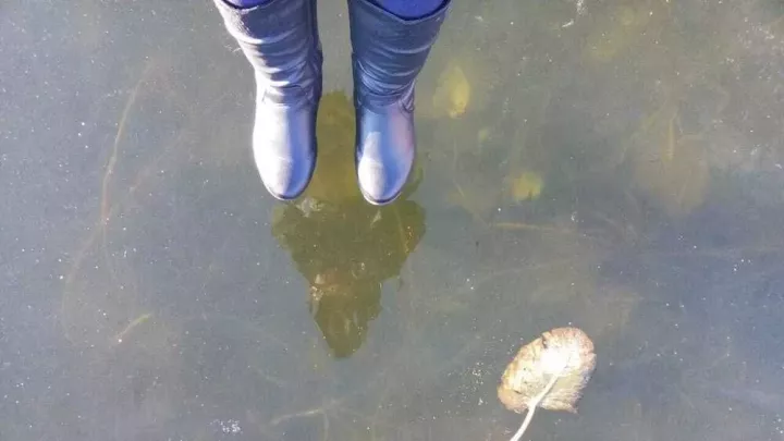 Түбән Кама ГИМС хезмәткәрләре бозга чыгуның куркыныч булуы турында кисәтә