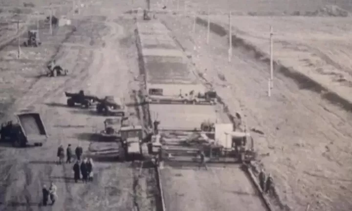 Түбән Камада чана-трактор поездының килүенә 65 ел тулуны билгеләп үтәчәкләр