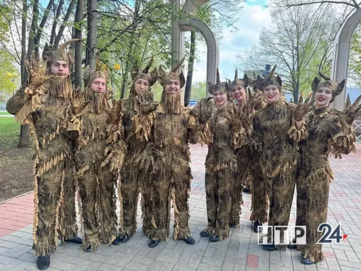 Түбән Камада Тукайның 139 еллыгын һәм Туган тел көнен билгеләп үтәләр