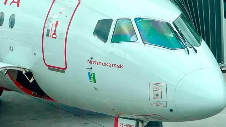 Түбән Кама исеме язылган Superjet 100 лайнеры барлыкка килде