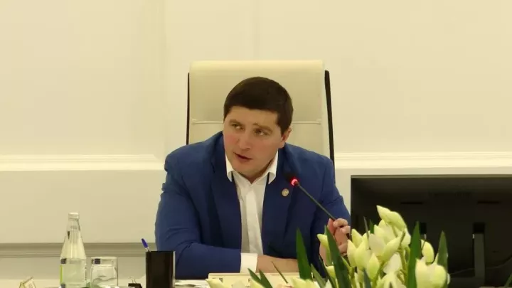 Радмир Беляев Түбән Кама районы башкарма комитеты җитәкчесе вәкаләтләреннән азат ителде