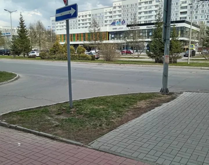 Түбән Камада Тынычлык проспекты, 66/2 һәм 58 йортлары арасындагы ишегалдына керү вакытлыча ябыла