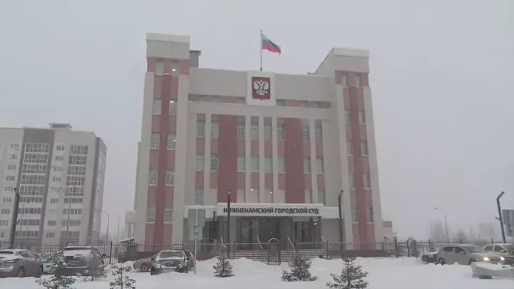 Түбән Камада исерек килеш кабат автомобиль белән идарә иткән өчен 24 яшьлек ир-ат хөкем ителгән