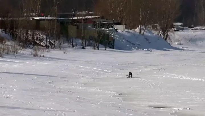 Түбән Кама Кече күләмле суднолар буенча дәүләт инспекциясе хезмәткәрләре  бозга чыгу куркынычы турында кисәтә